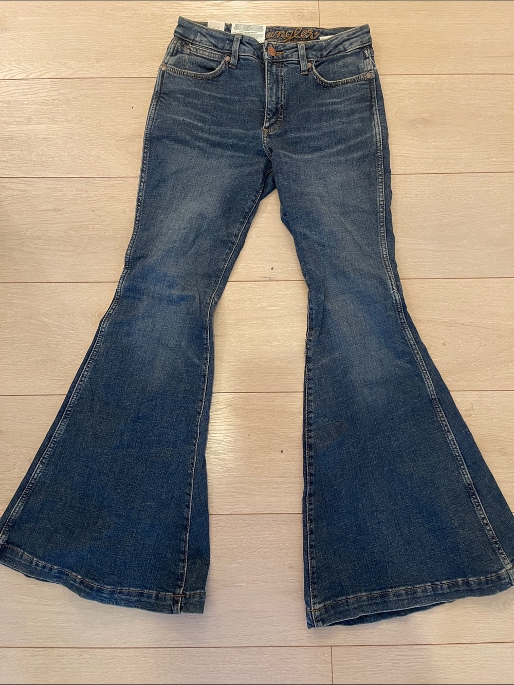 Wrangler Blue Women's Flared Wide-Leg Jeans